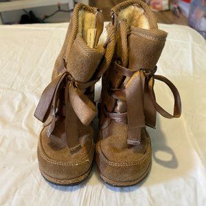 Pediped brown size 23 boots